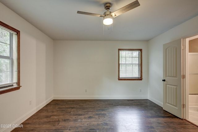 2208 Sunset Circle, Neosho, MO 64850