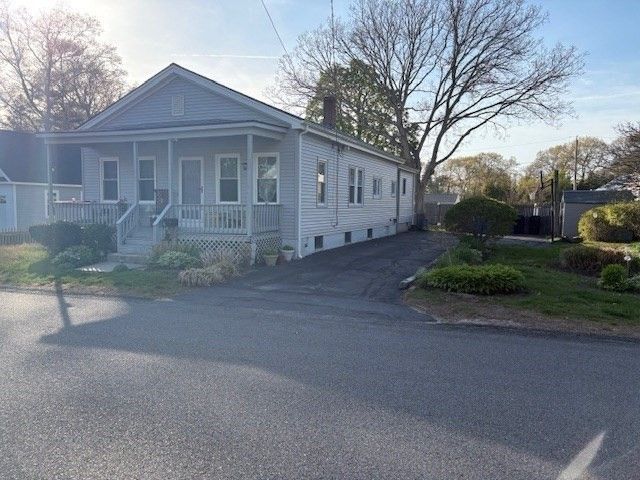 45 Bryant Street, Dartmouth, MA 02747