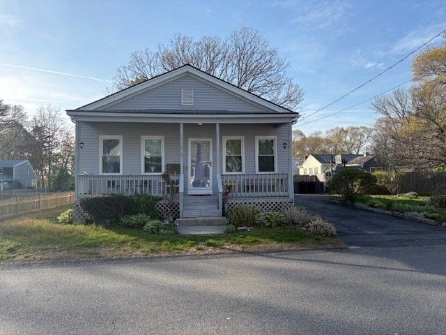 45 Bryant Street, Dartmouth, MA 02747
