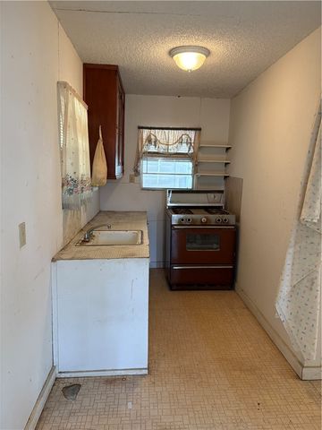 1203 14th St, Corpus Christi, TX 78404