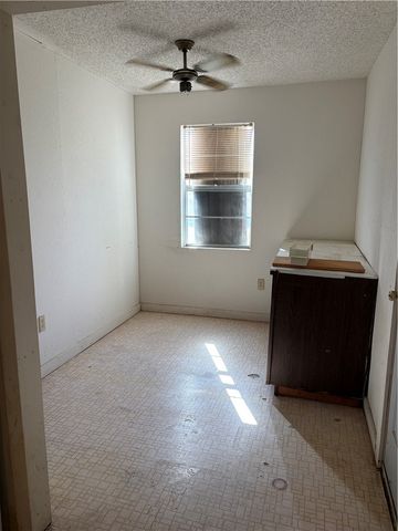 1203 14th St, Corpus Christi, TX 78404