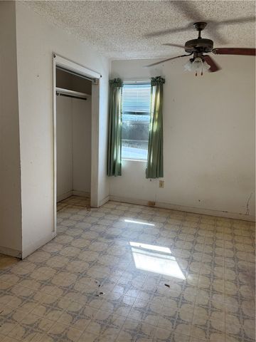 1203 14th St, Corpus Christi, TX 78404