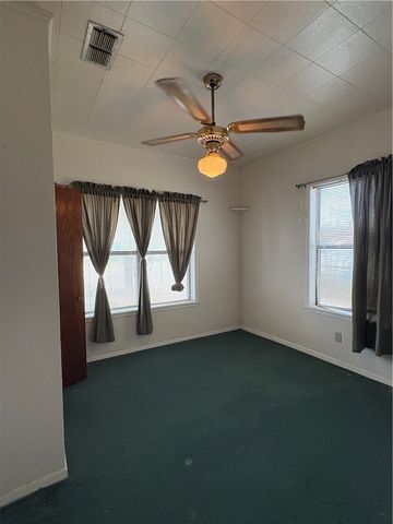 1203 14th St, Corpus Christi, TX 78404