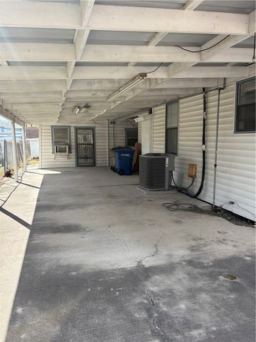 1203 14th St, Corpus Christi, TX 78404