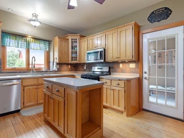30857 Palm Street NW, Cambridge, MN 55008