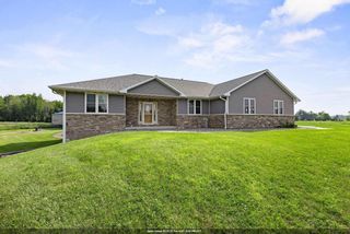 8464 COUNTY ROAD S, Pulaski, WI 54162