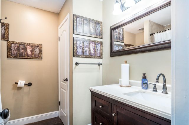 16210 Ridgegreen Drive, Houston, TX 77082