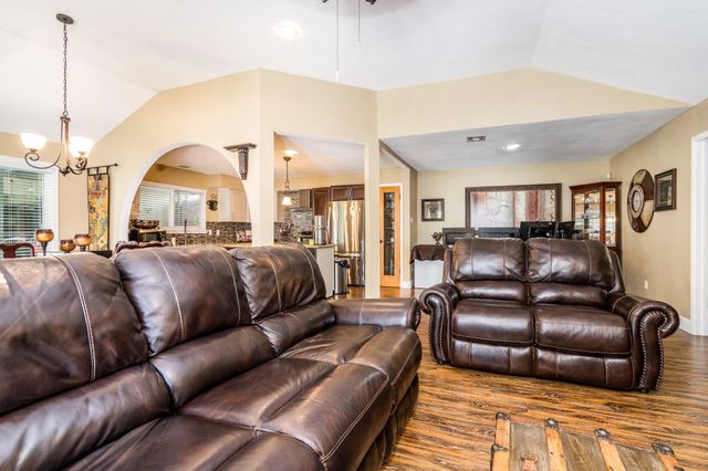 16210 Ridgegreen Drive, Houston, TX 77082