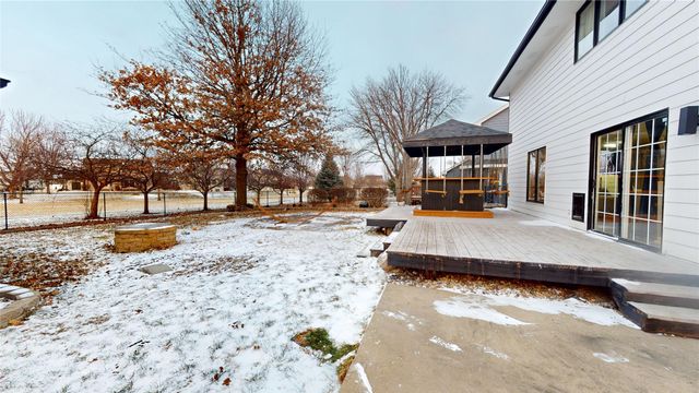 914 NW 22nd Street, Ankeny, IA 50023