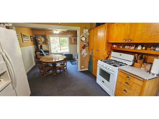 55240 MCDONALD Rd, Vernonia, OR 97064