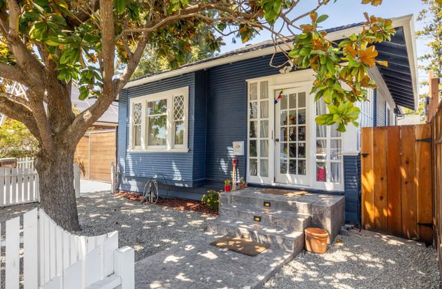 1124 Laurel Street, Santa Cruz, CA 95060