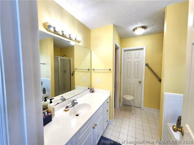 6414 Walworth Road, Fayetteville, NC 28311