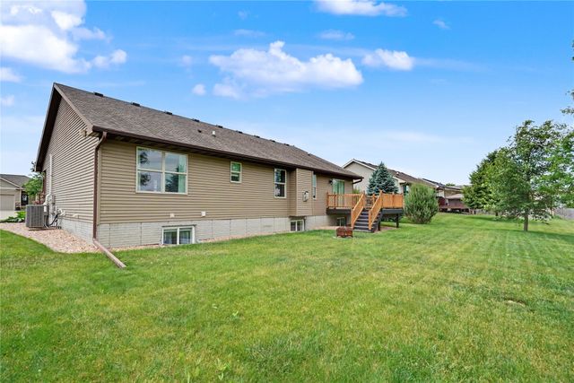 517 28th Street SE, Altoona, IA 50009