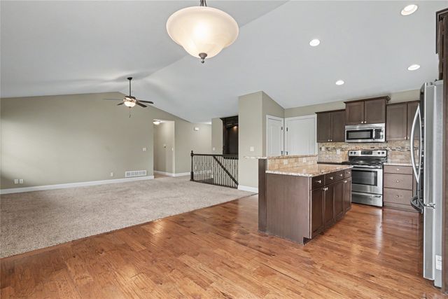 517 28th Street SE, Altoona, IA 50009