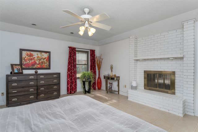 4345 Willow Way Road, Fort Worth, TX 76133