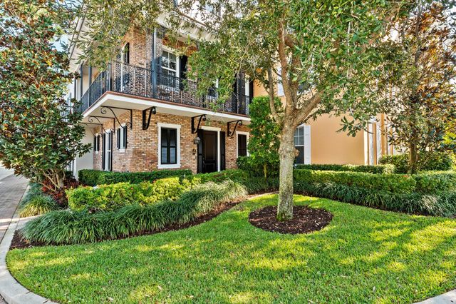 135 N Cannery Row Circle, Delray Beach, FL 33444