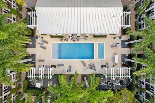 135 N Cannery Row Circle, Delray Beach, FL 33444