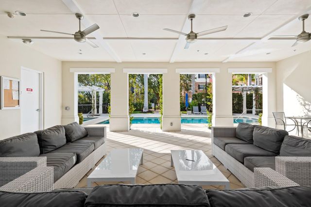 135 N Cannery Row Circle, Delray Beach, FL 33444