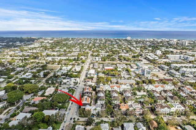135 N Cannery Row Circle, Delray Beach, FL 33444