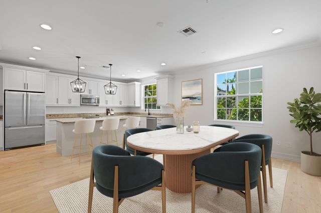 135 N Cannery Row Circle, Delray Beach, FL 33444