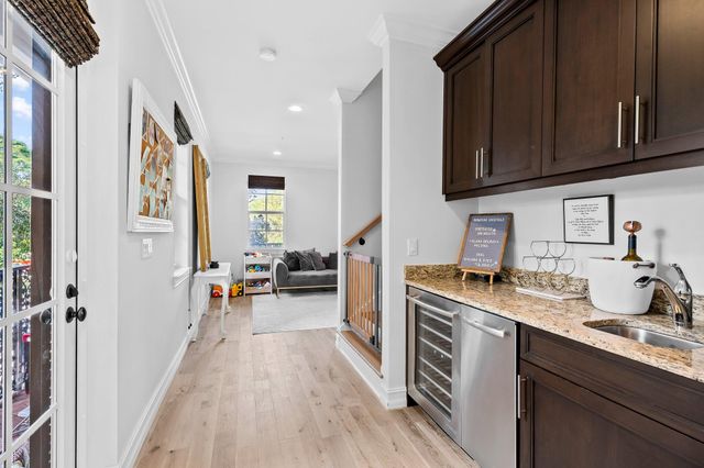 135 N Cannery Row Circle, Delray Beach, FL 33444