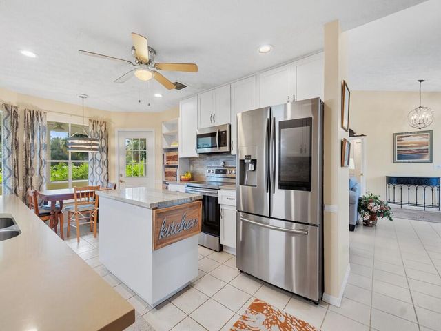 4375 GATOR TRACE Lane, Fort Pierce, FL 34982