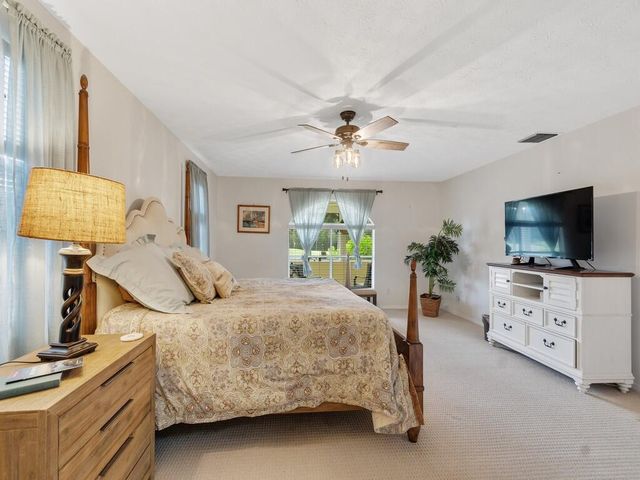 4375 GATOR TRACE Lane, Fort Pierce, FL 34982