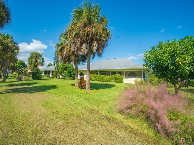 4375 GATOR TRACE Lane, Fort Pierce, FL 34982