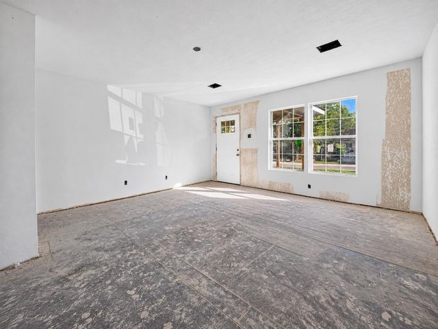 6715 Texarkana Street, Houston, TX 77020