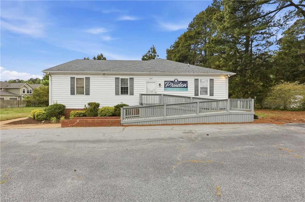 2303 Pruden BLVD, Suffolk, VA 23434