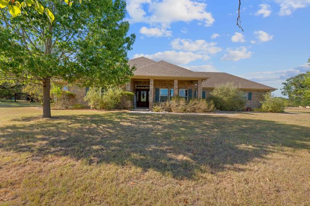 1206 Long MDW, Salado, TX 76571
