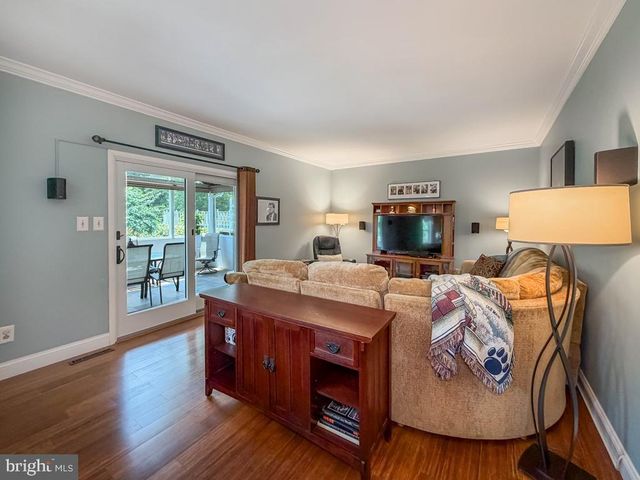 766 EISENHAUER DR, Telford, PA 18969