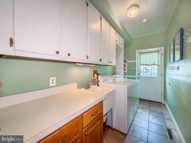 766 EISENHAUER DR, Telford, PA 18969