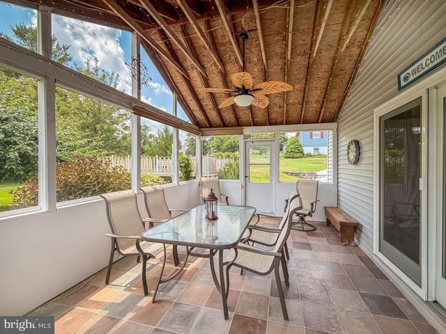 766 EISENHAUER DR, Telford, PA 18969