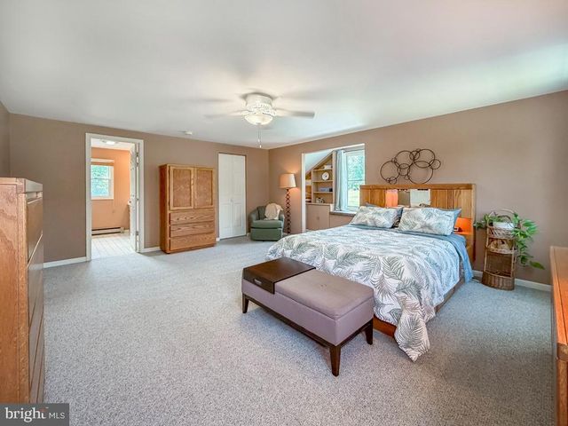766 EISENHAUER DR, Telford, PA 18969