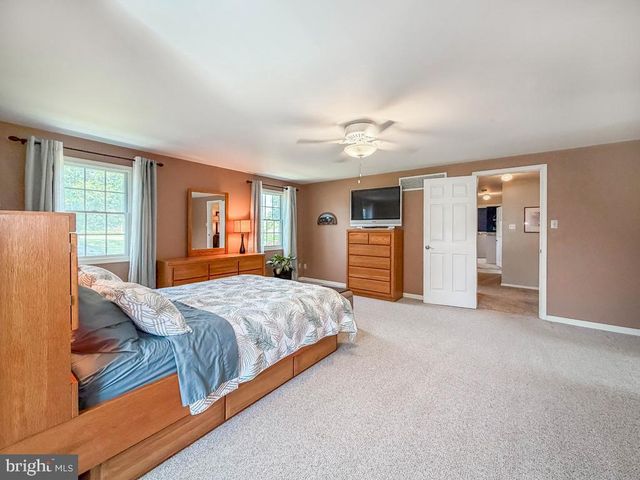 766 EISENHAUER DR, Telford, PA 18969