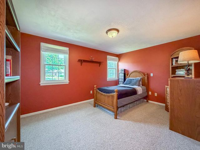 766 EISENHAUER DR, Telford, PA 18969