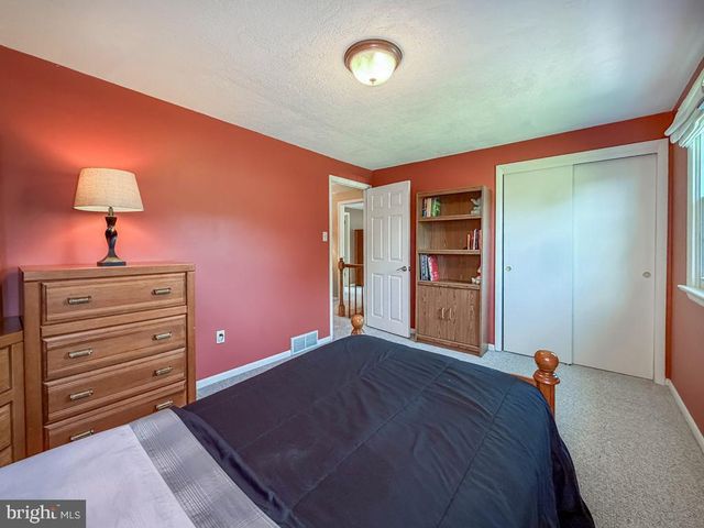 766 EISENHAUER DR, Telford, PA 18969