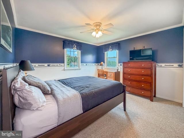 766 EISENHAUER DR, Telford, PA 18969