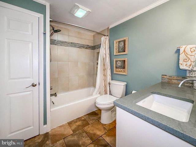 766 EISENHAUER DR, Telford, PA 18969