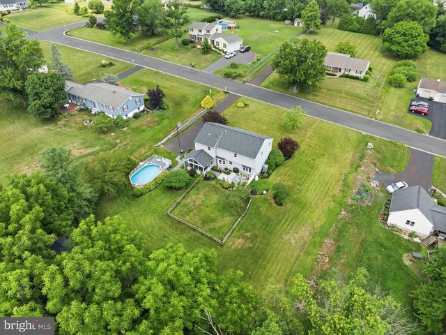 766 EISENHAUER DR, Telford, PA 18969