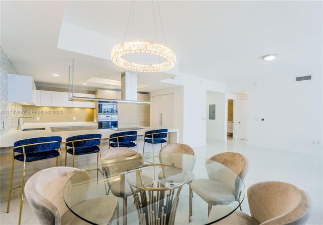 17301 Biscayne Boulevard 207, North Miami Beach, FL 33160