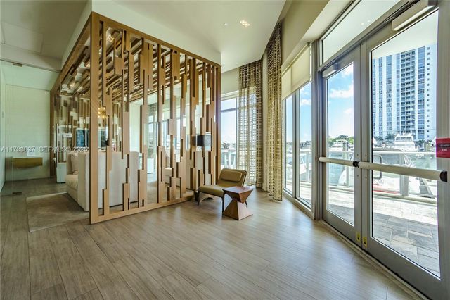 17301 Biscayne Boulevard 207, North Miami Beach, FL 33160