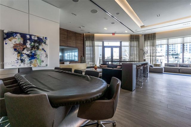17301 Biscayne Boulevard 207, North Miami Beach, FL 33160