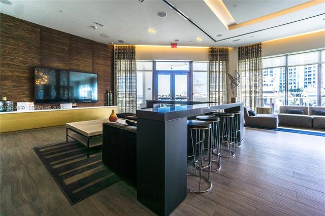 17301 Biscayne Boulevard 207, North Miami Beach, FL 33160