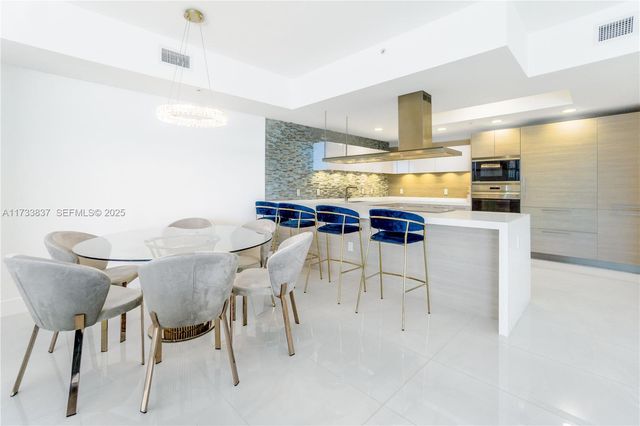 17301 Biscayne Boulevard 207, North Miami Beach, FL 33160