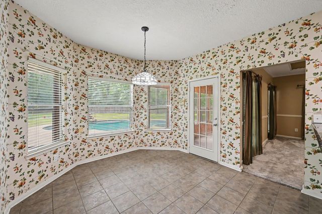 1018 Mesquite Drive, Magnolia, TX 77354