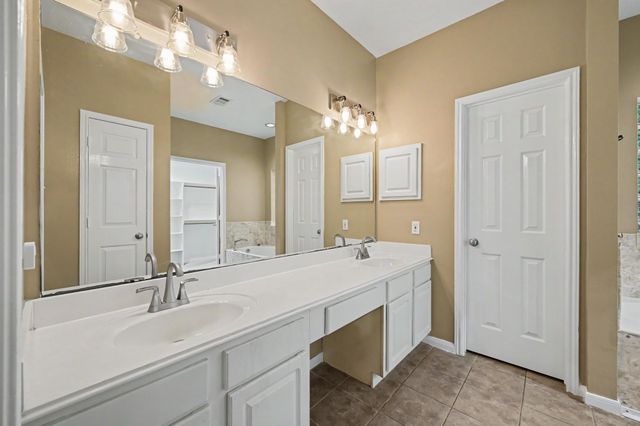 1018 Mesquite Drive, Magnolia, TX 77354