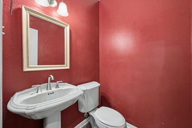 1018 Mesquite Drive, Magnolia, TX 77354