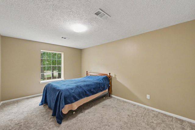1018 Mesquite Drive, Magnolia, TX 77354